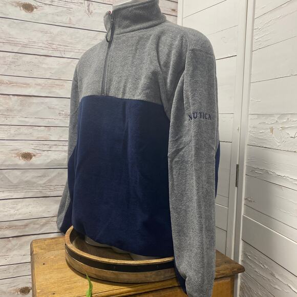 Nautica 1/4 Zip Pullover Fleece Sweater Men's Size Large Gray Navy Blue Pockets - Picture 1 of 5